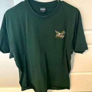 Men’s loser machine tee shirt. Shirt is in great condition. Dark green